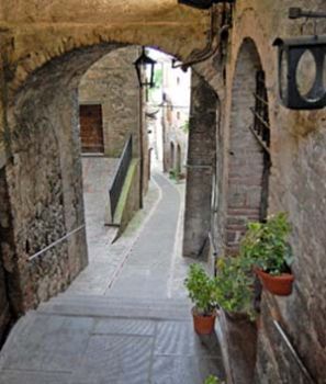 Tra i vicoli dell�amore