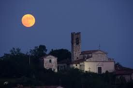 Luna sorniona