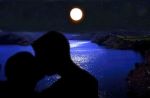 Tra i rintocchi di un cielo a mezzanotte