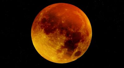 Una luna... la pi� bella