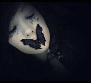 Silenzi imbarazzanti