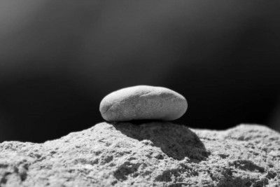 Come un sasso nel silenzio