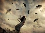 Alzando gli occhi lui � l�