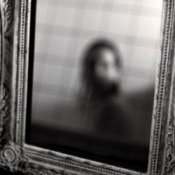Dietro a riflessi  