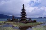 Bali, in quelle sere di maggio, mi donavo al suo Amore  