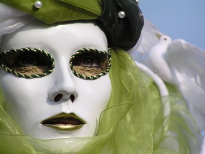 La bocca ormai � piena di terra
